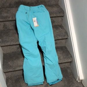 Girls or woman’s ski/snowboarding pants.